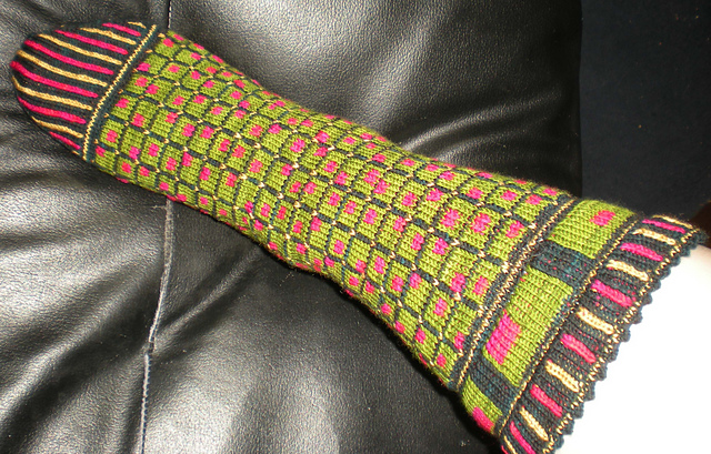 Ravelry: Under Construction - Vertigo 2 Point 0 pattern by CMD Designs