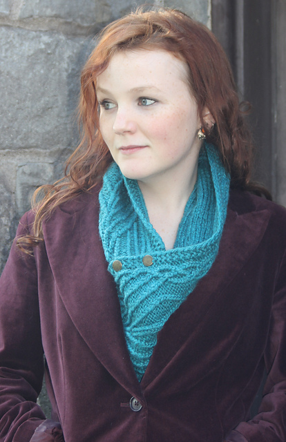 Gordd Cowl and Scarf