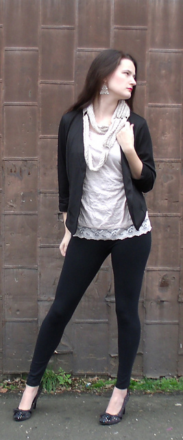 Biti Cowl