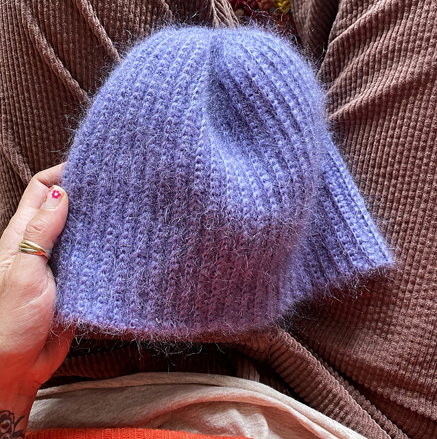 Ravelry Le TINY BEANIE pattern by Laetitia Dalbies