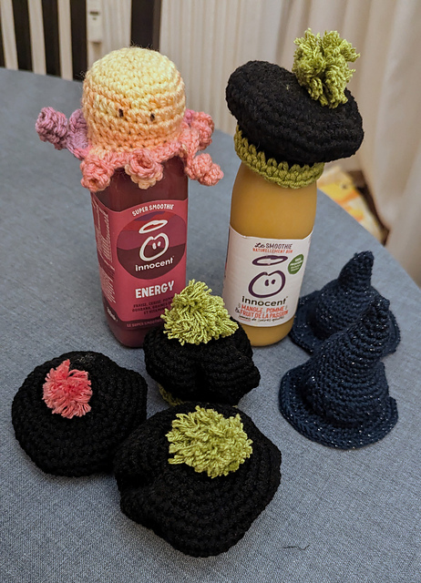 D'Innocents Petits Bonnets