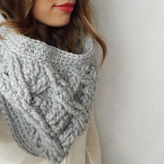 Camdyn Cable Cowl