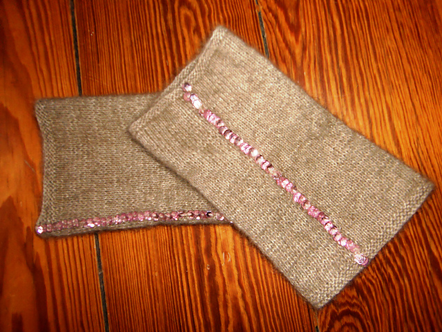 Wrist Warmers Cosy Lace