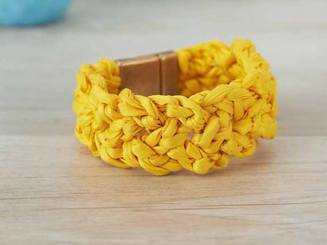 Knotted Cuff