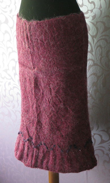 913 Skirt / Rock
