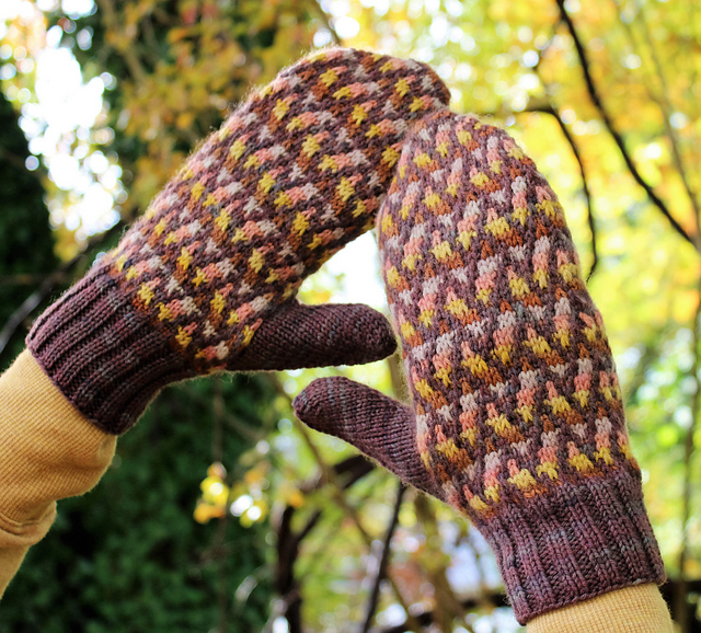 Leaf Pile Mittens