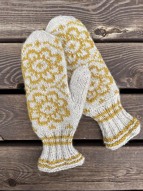 Flowers-mittens
