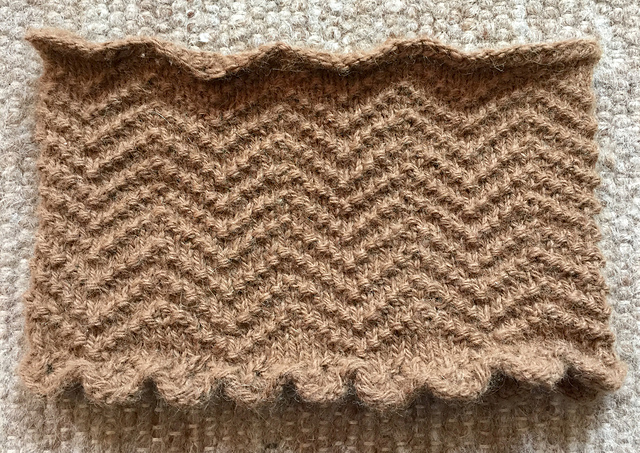 Ups and Downs Cowl