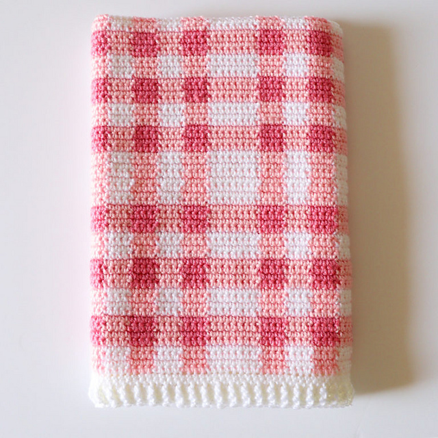 Nine-square gingham blanket