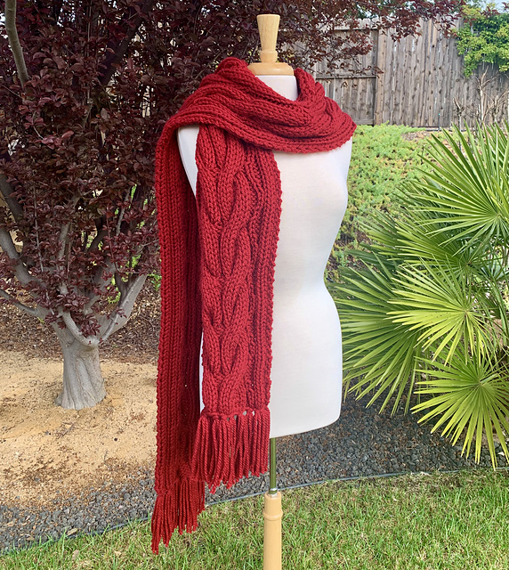Chunky Cable Fringed Scarf