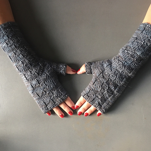 Charlee Fingerless Mitts