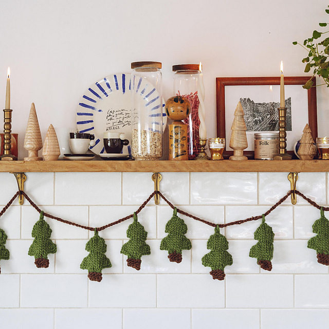 "Spruce it Up" Christmas Tree Garland