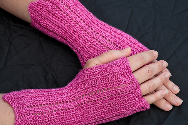 Rodeo Queen Mitts