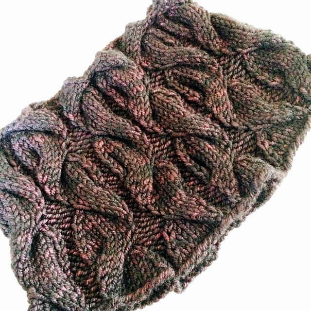Heart Wood Cowl