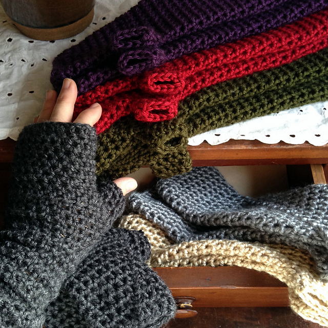 Long Fingerless Gloves or Arm Warmers