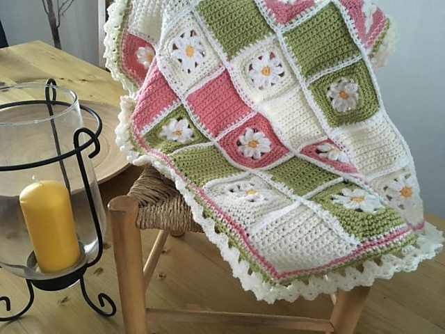 Daisy baby blanket