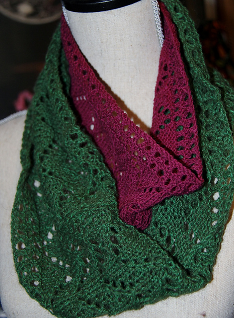 Crown Trail Demi Cowl