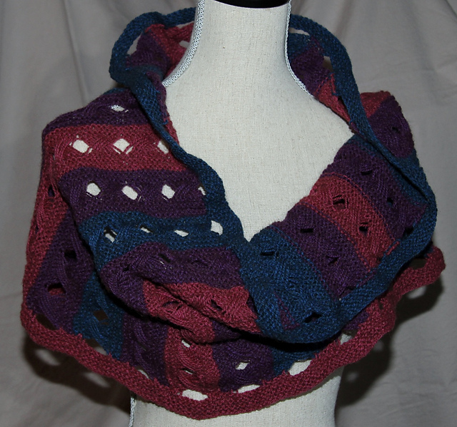 Carousel Cowl