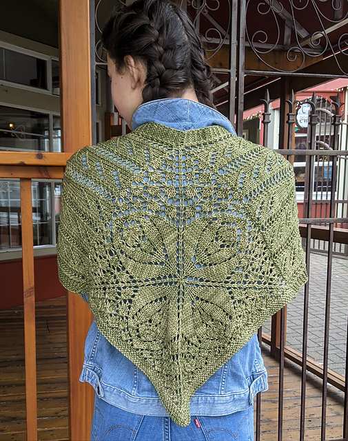Ravelry: Mendenhall Shawl pattern by Lynette Meek