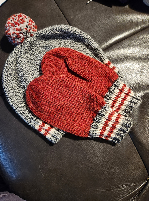 Round Mittens