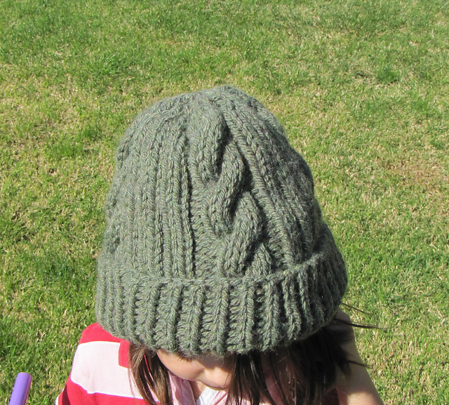 Easy Ribbed Cable Hat