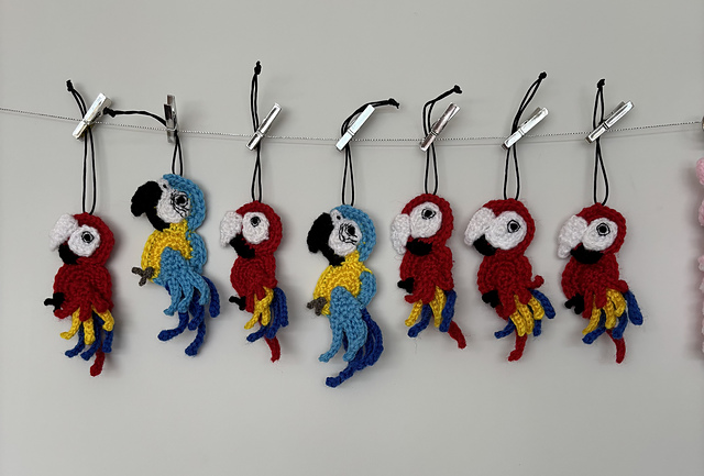 Macaw Parrot Applique