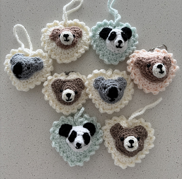 3 Bears with Hearts