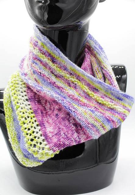 Swirlpop Cowl