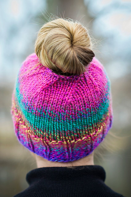 Ravelry: GET-UP-AND-GO Messy Bun Ponytail Hat pattern by Lee Bernstein