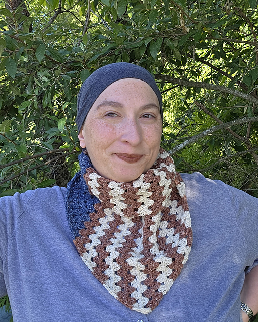 Vintage Granny Americana Bandana Cowl