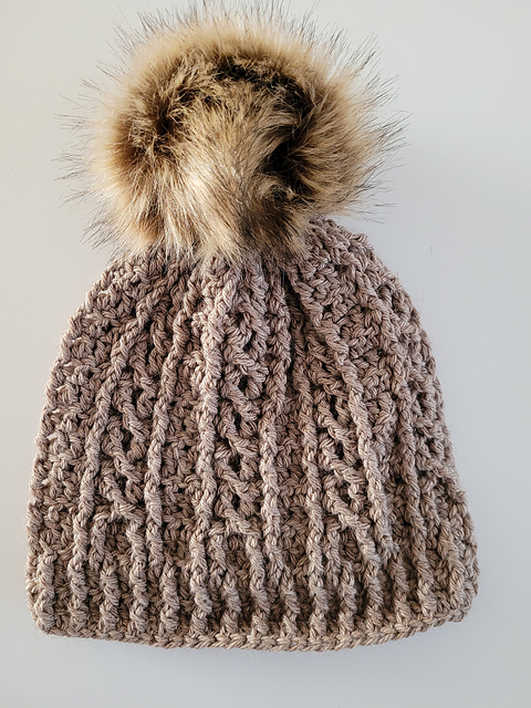 Petite Cables Hat