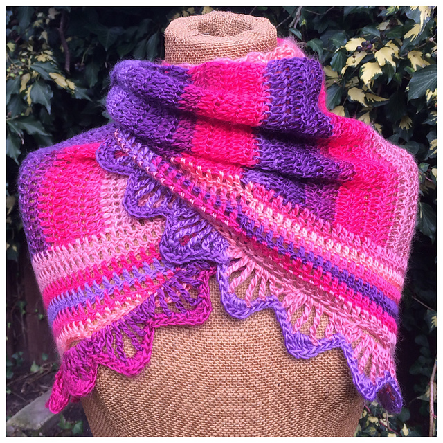 Infinity Cowl Anis