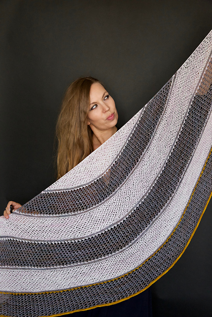 Airi Shawl
