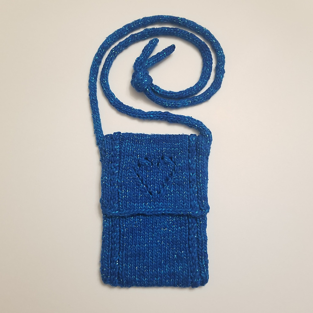 Sweetheart Knit Cell Bag