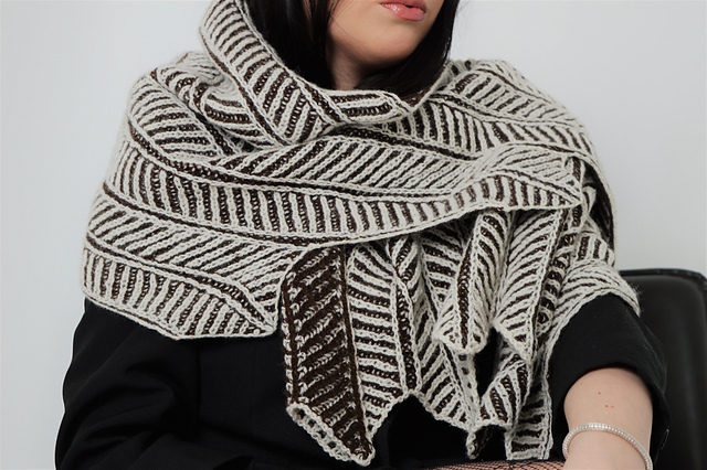BriocheFlutter Shawl