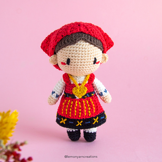 Portuguese Minho Doll