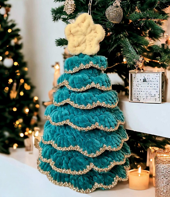 Glistening Christmas Tree