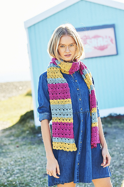 Summer Shells Scarf