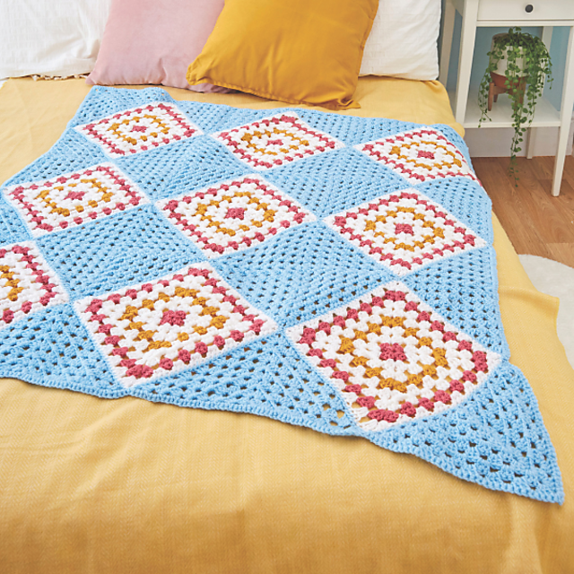 Scandi Squares Blanket