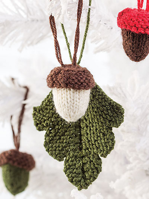 Acorns & Oak Leaves