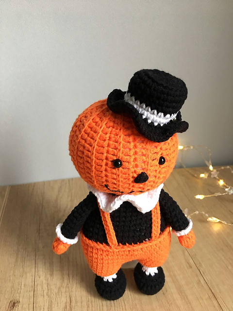 Halloween pumpkin crochet