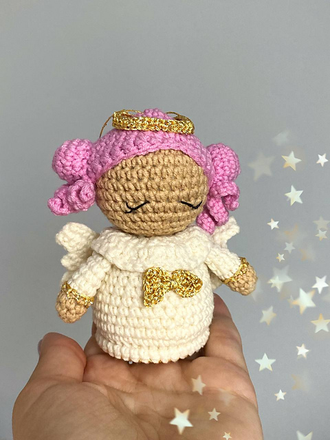 Angel christmas ornament