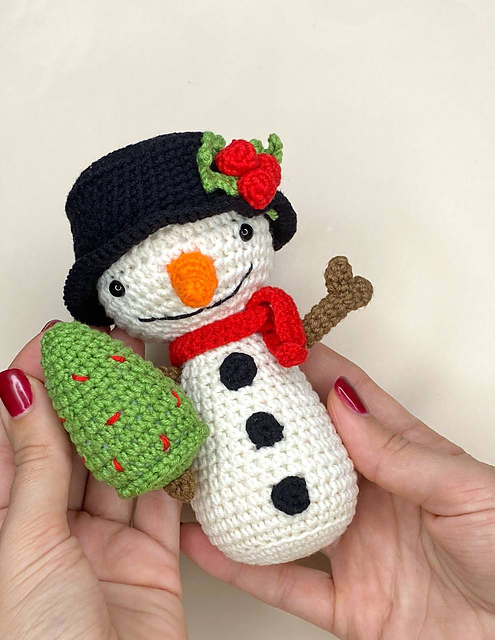 Snowman Christmas crochet pattern