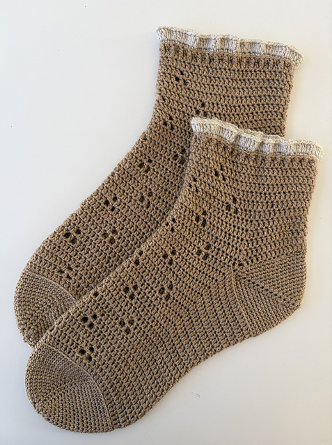 Hello Darling Socks