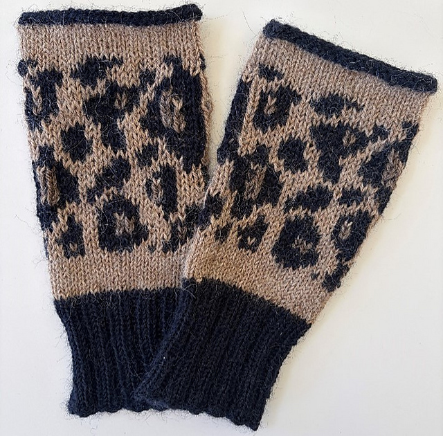 Leopard Wrist Warmers