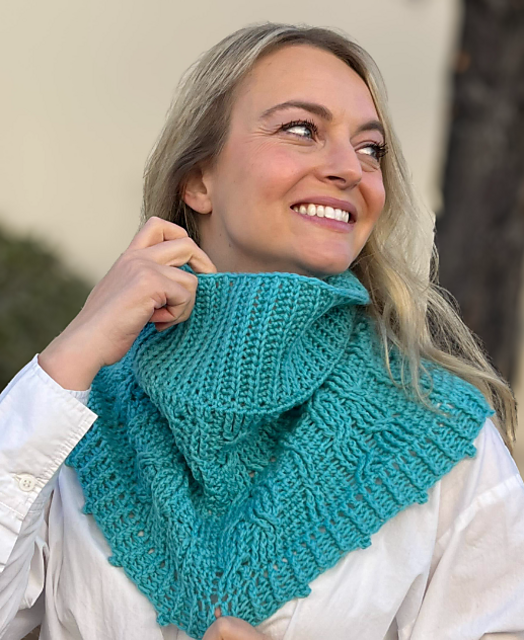 High Tide Cowl (Crochet)