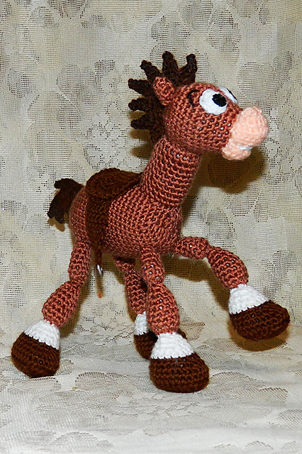 Amigurumi brave horse