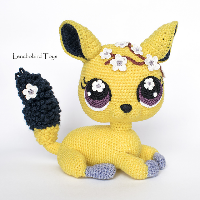 Amigurumi Sheila the chinchilla or kitten