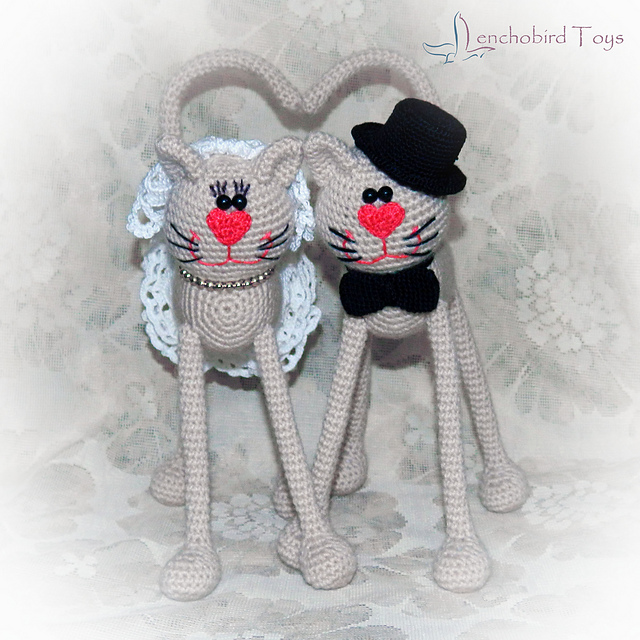 Amigurumi wedding cats