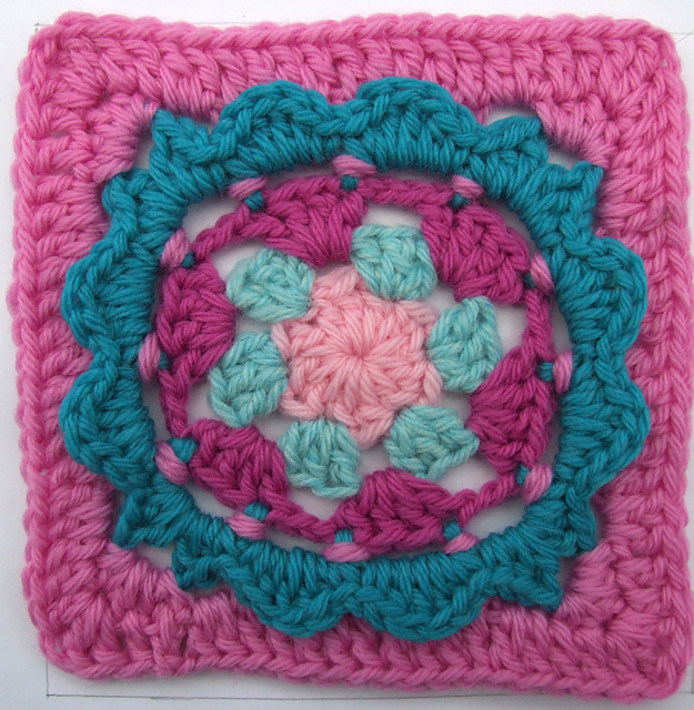 Frilly Granny Circle